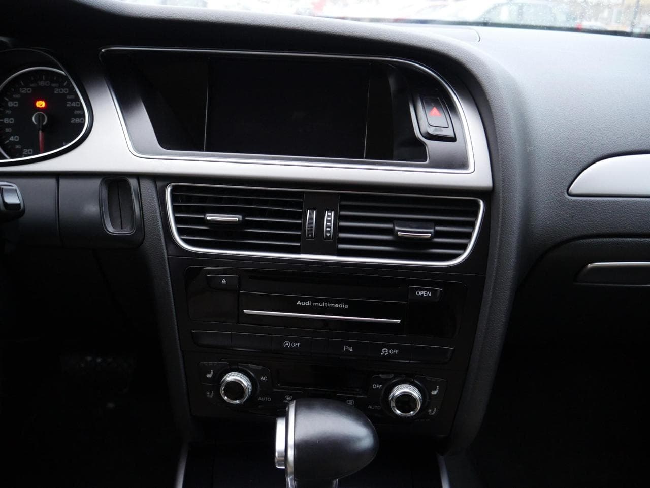 2013 Audi A4 - 11