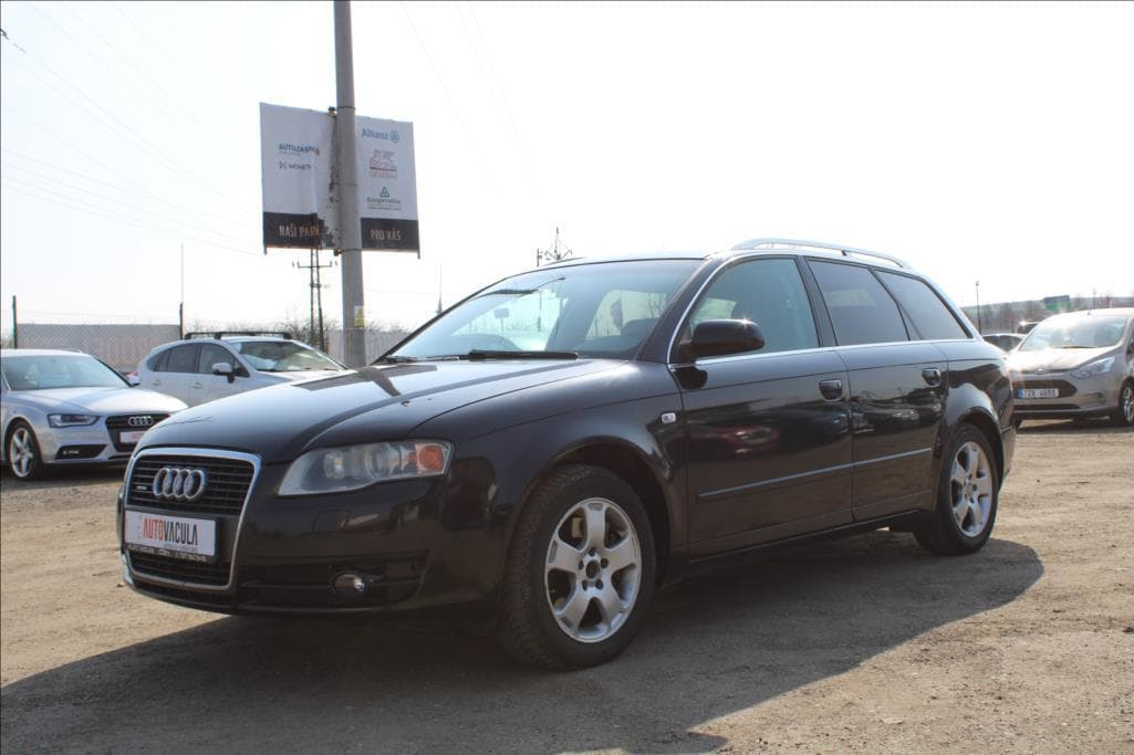 Audi A4 3,0 TDi  4x4,AUTOMAT,XENONY kombi
