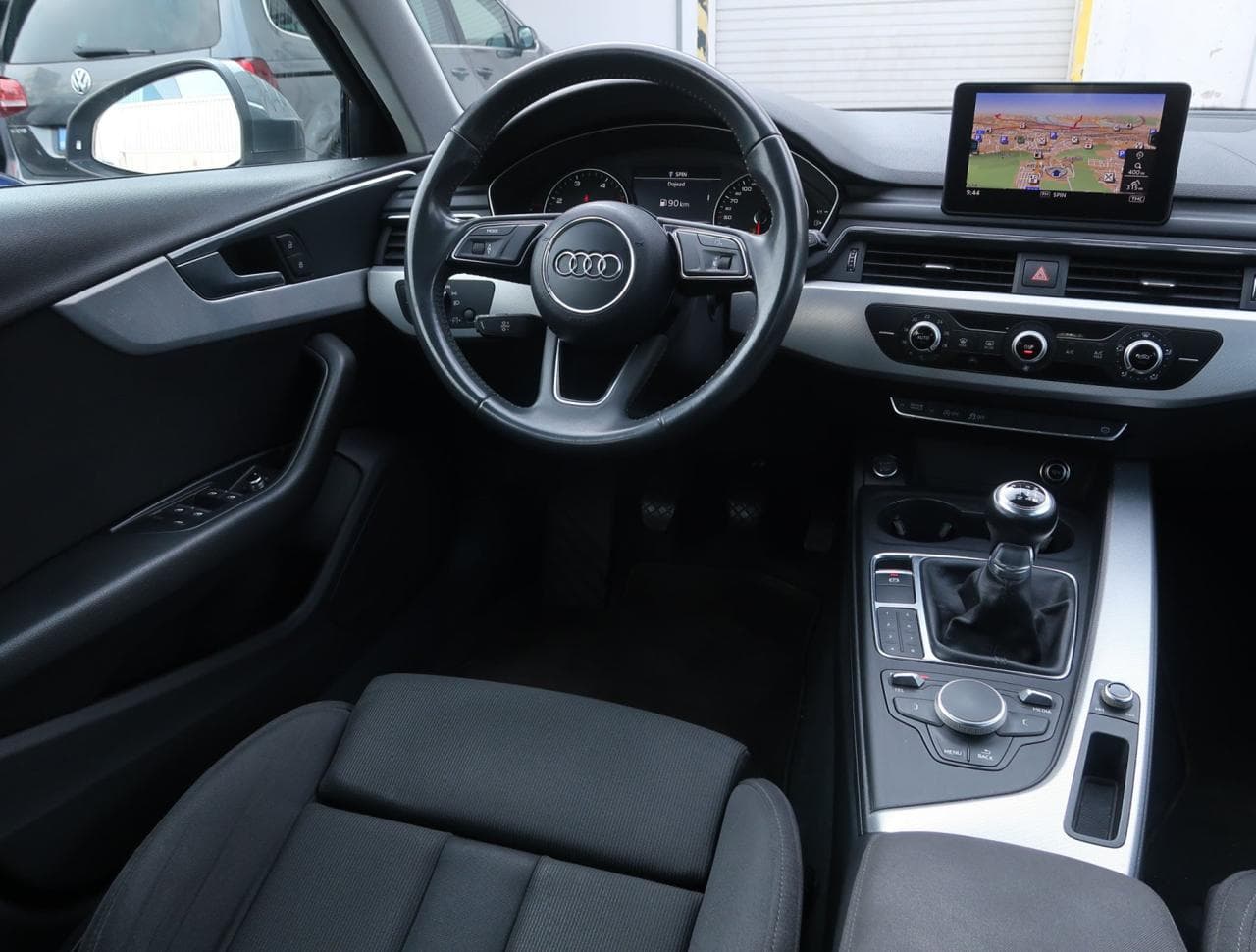 2016 Audi A4 - 9