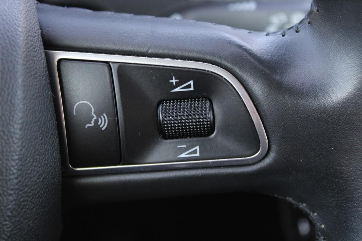 2010 Audi A4 - 16