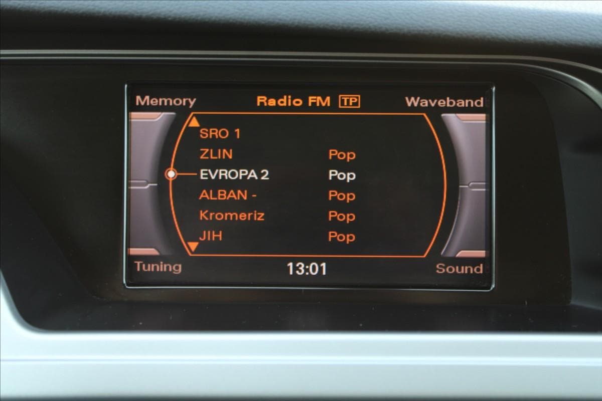 2010 Audi A4 - 11
