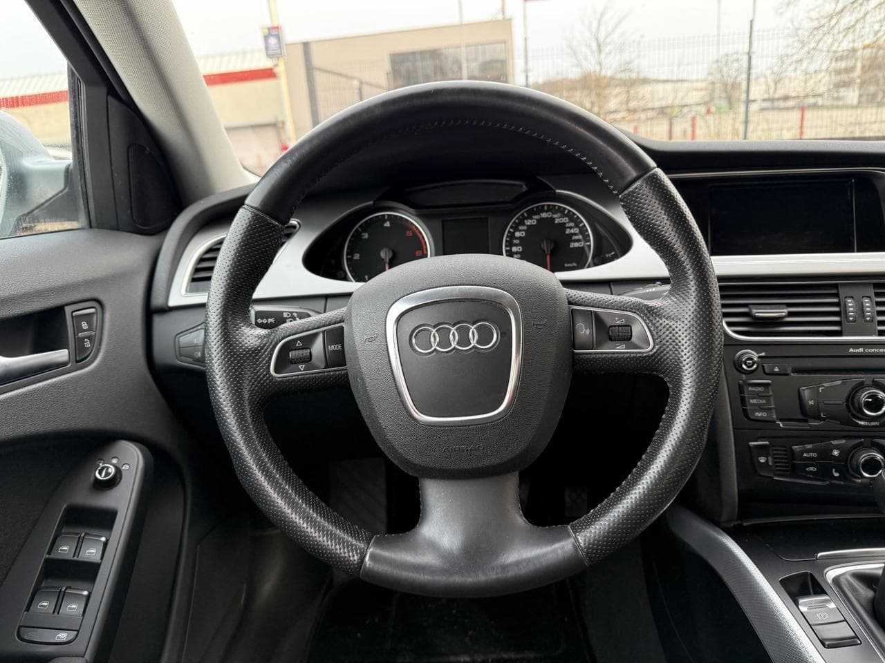 2011 Audi A4 - 12
