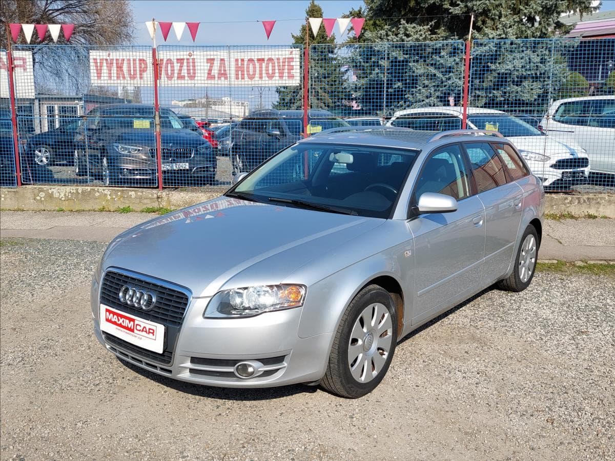 Audi A4 Avant 1,6 i S4 kombi
