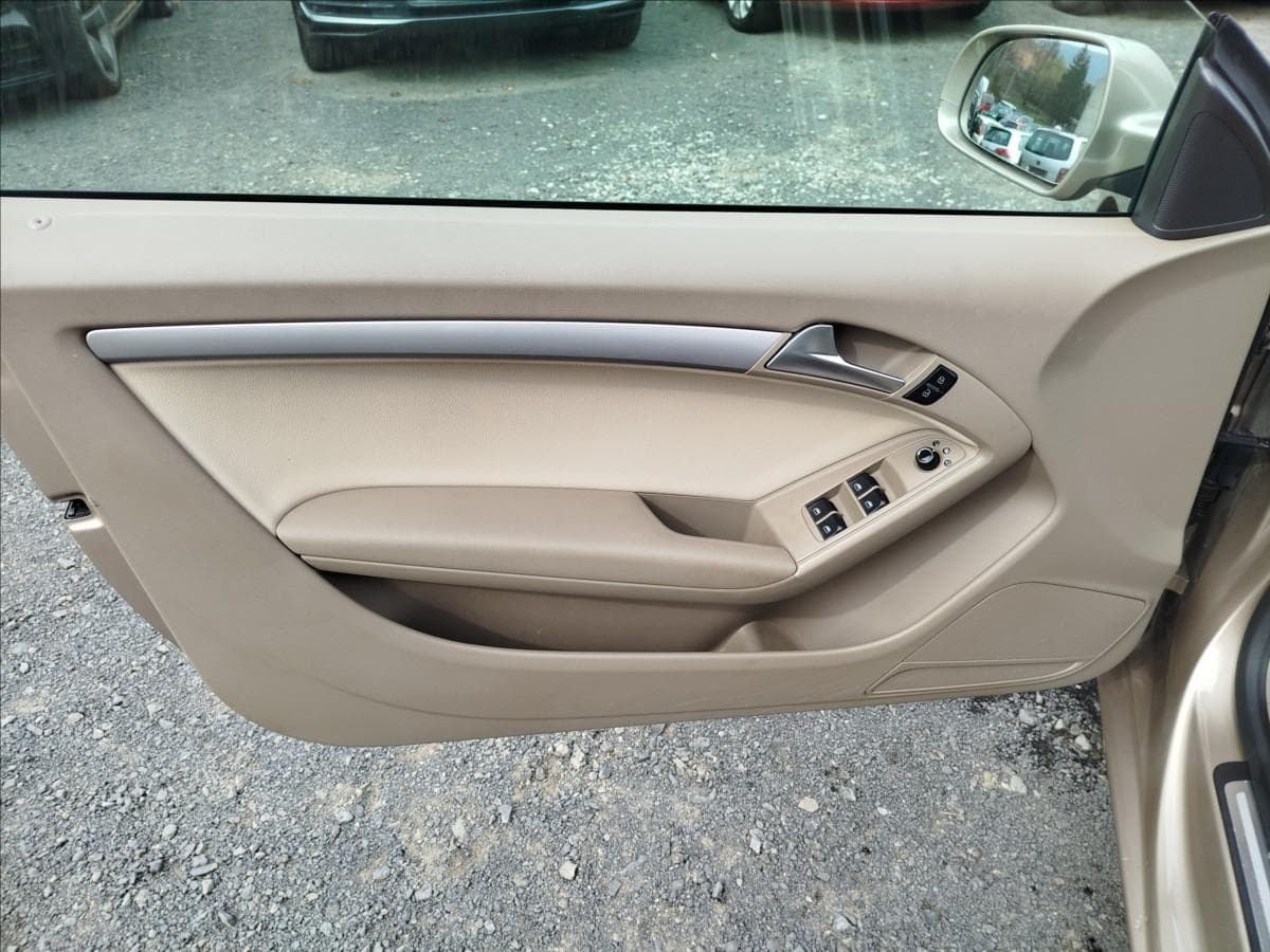 2010 Audi A5 - 11