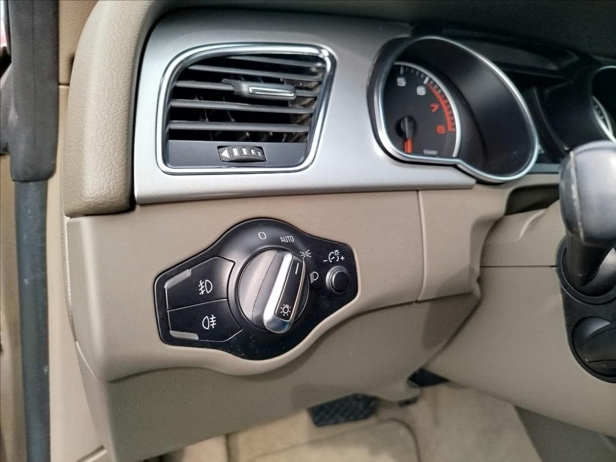 2010 Audi A5 - 16