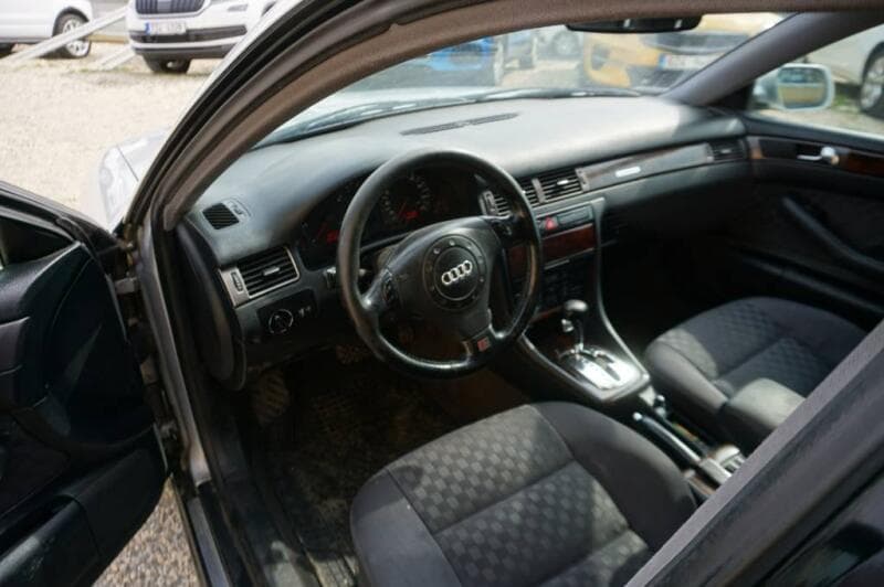 2000 Audi A6 - 5