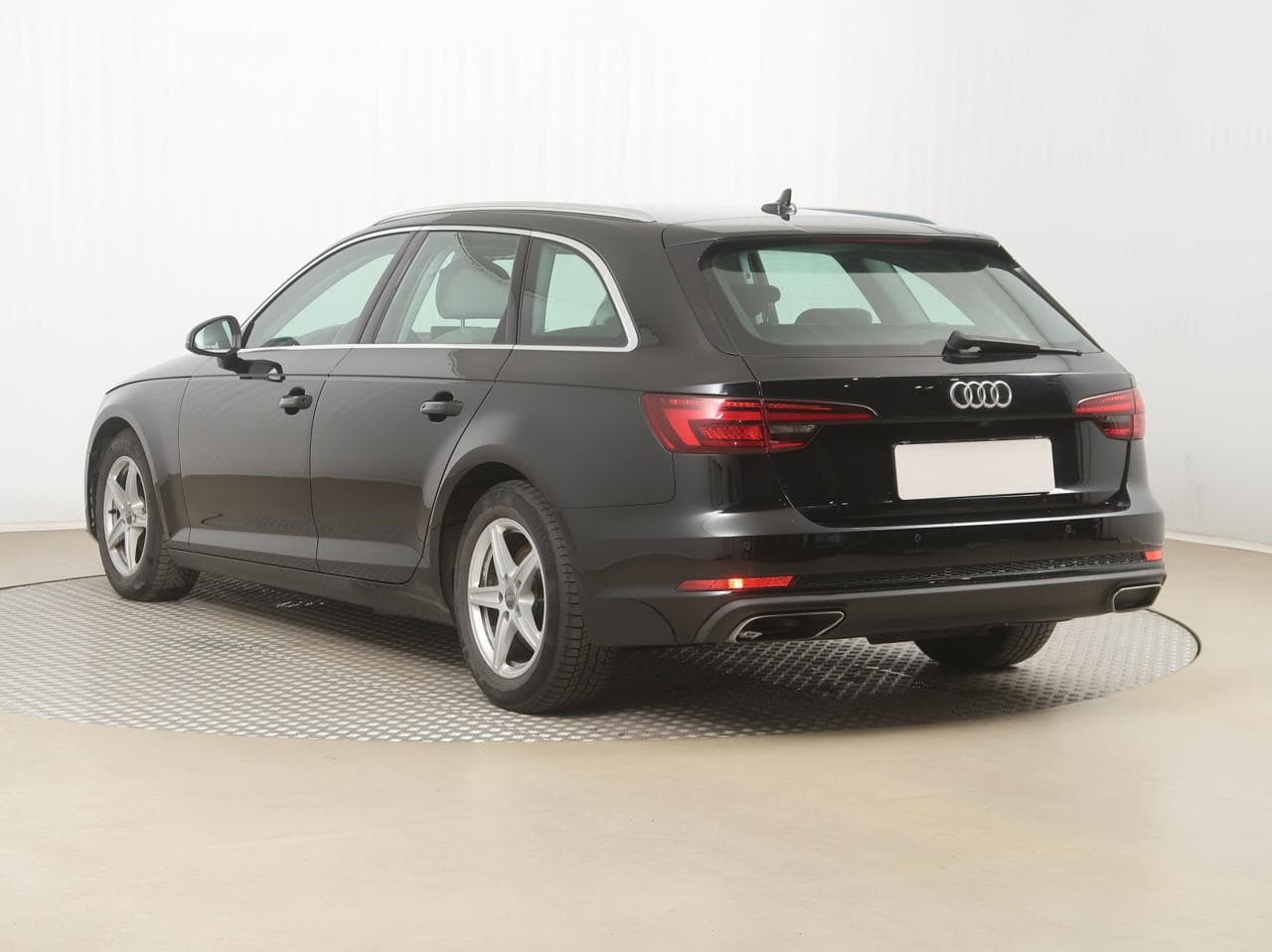 2018 Audi A4 - 5