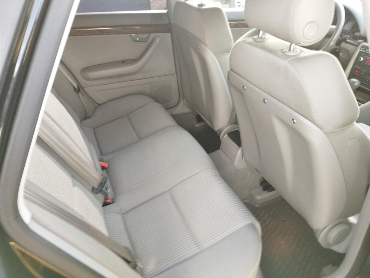 2006 Audi A4 - 9