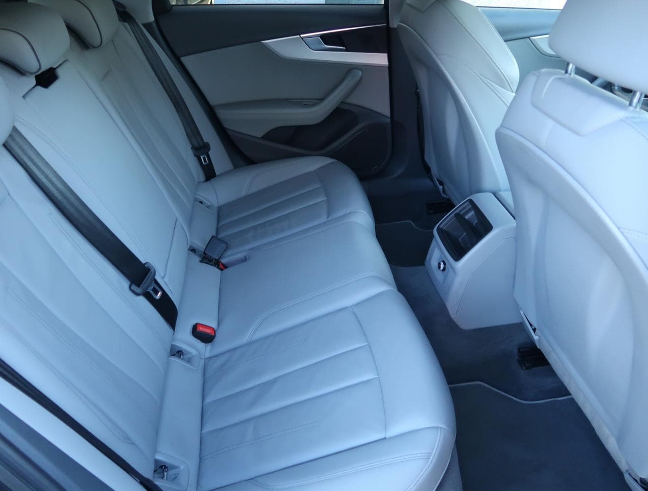 2020 Audi A4 - 16
