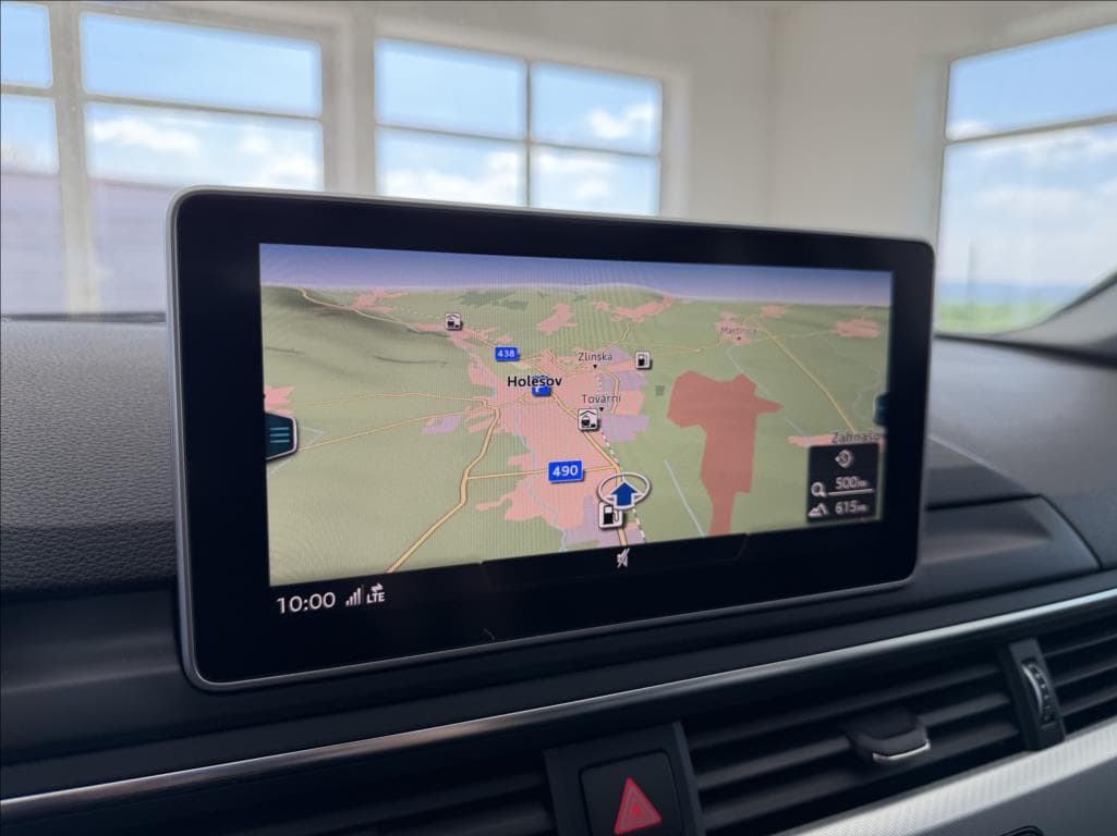 2017 Audi A4 - 28