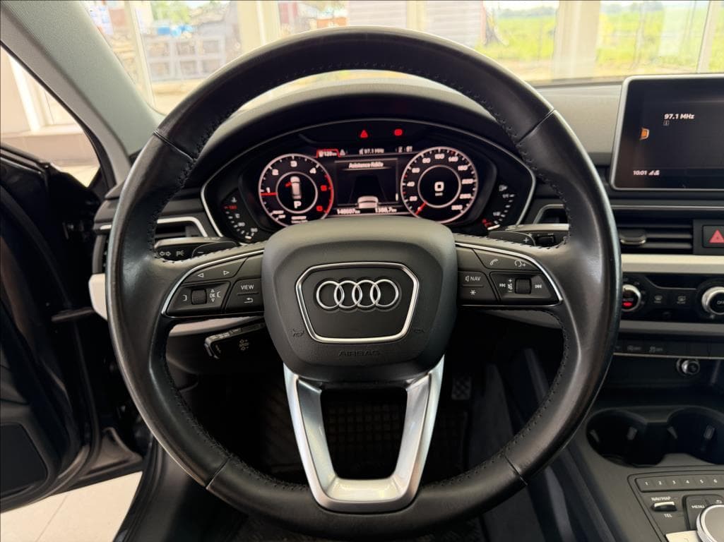 2017 Audi A4 - 17