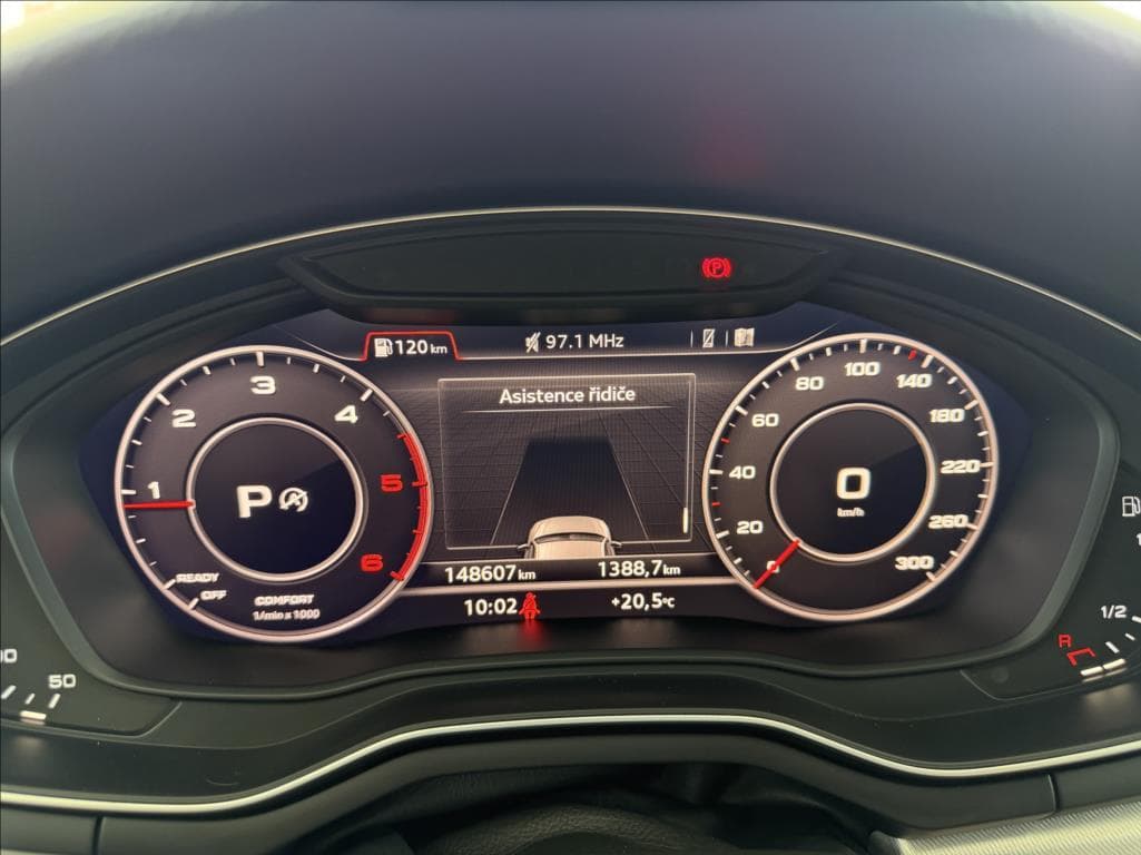2017 Audi A4 - 33