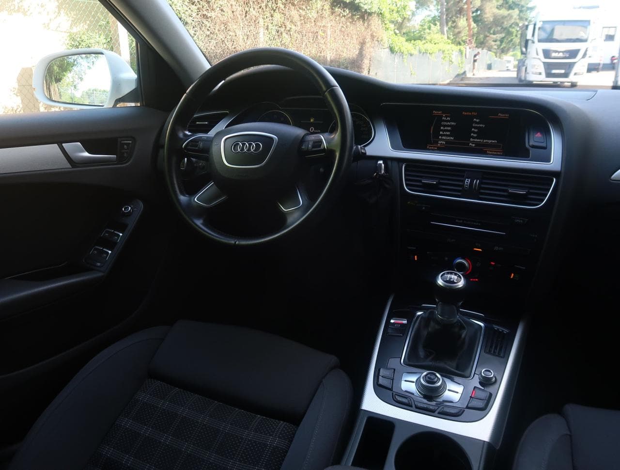 2013 Audi A4 - 9