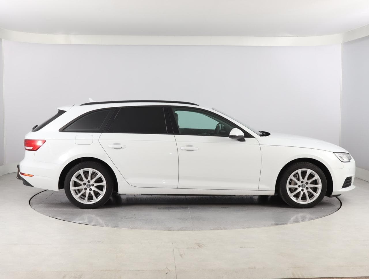 2017 Audi A4 - 8