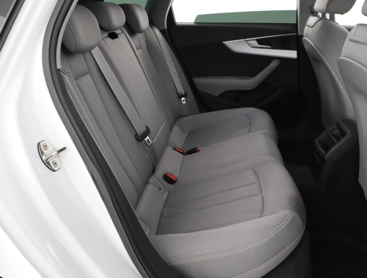2017 Audi A4 - 13