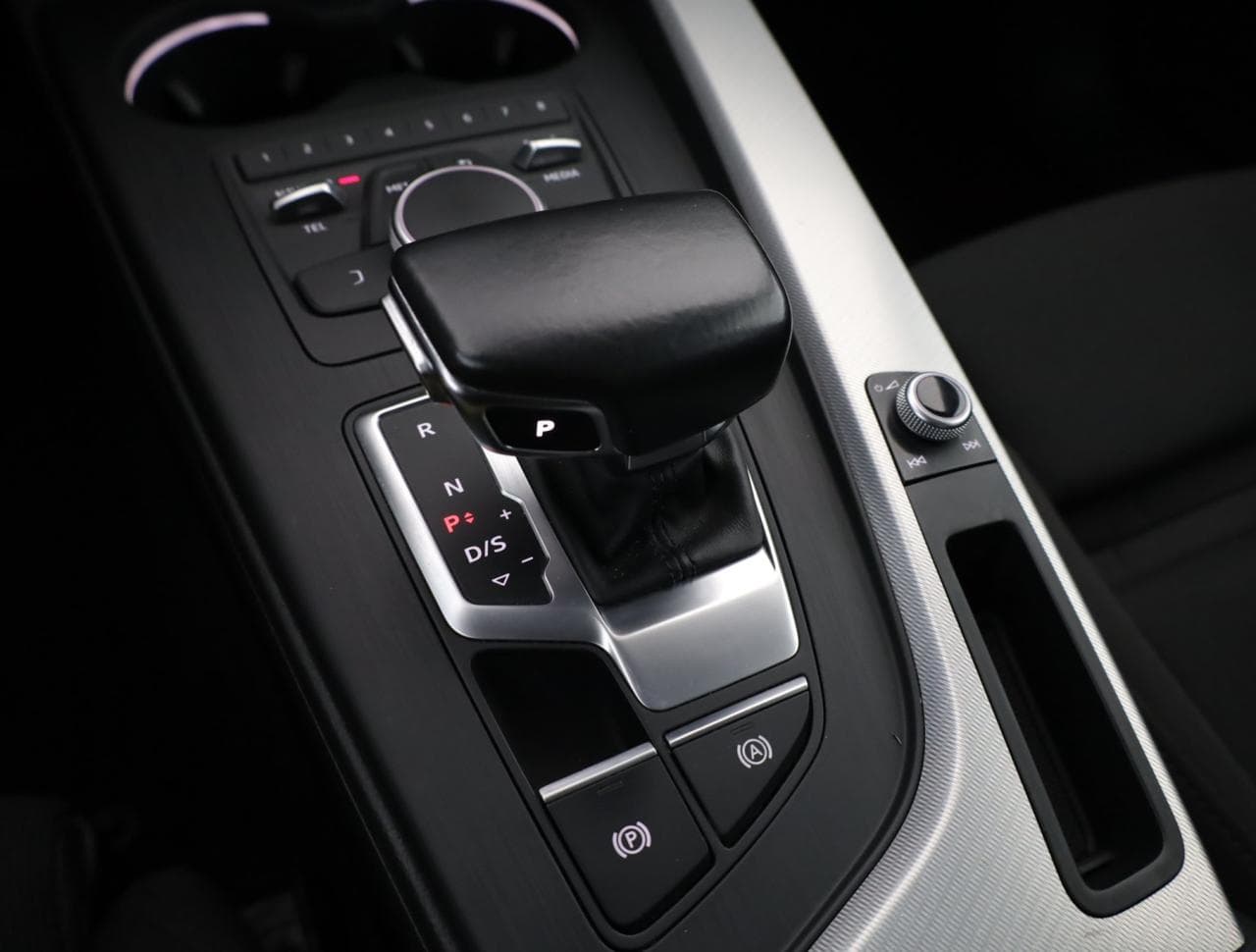 2018 Audi A4 - 17