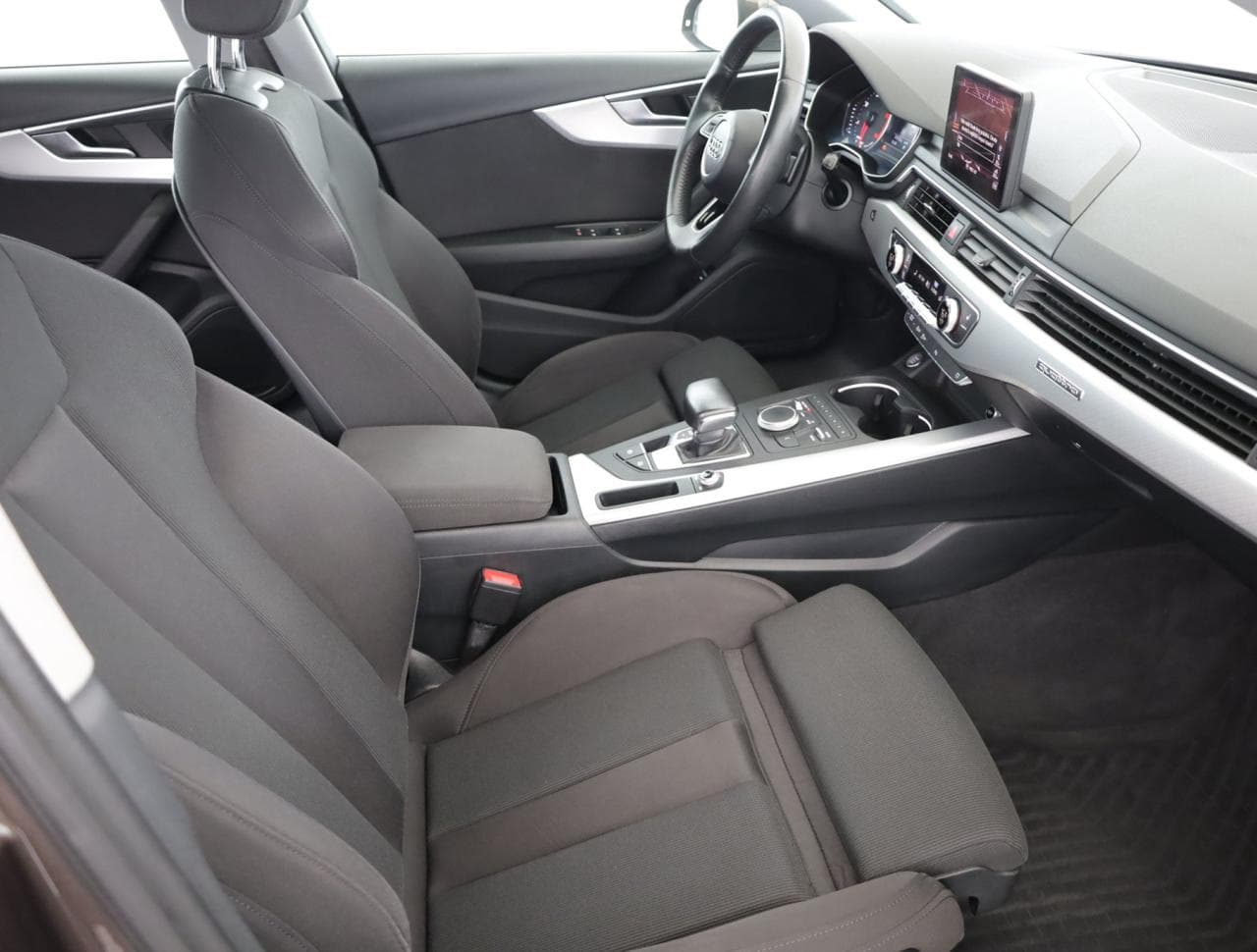 2018 Audi A4 - 10