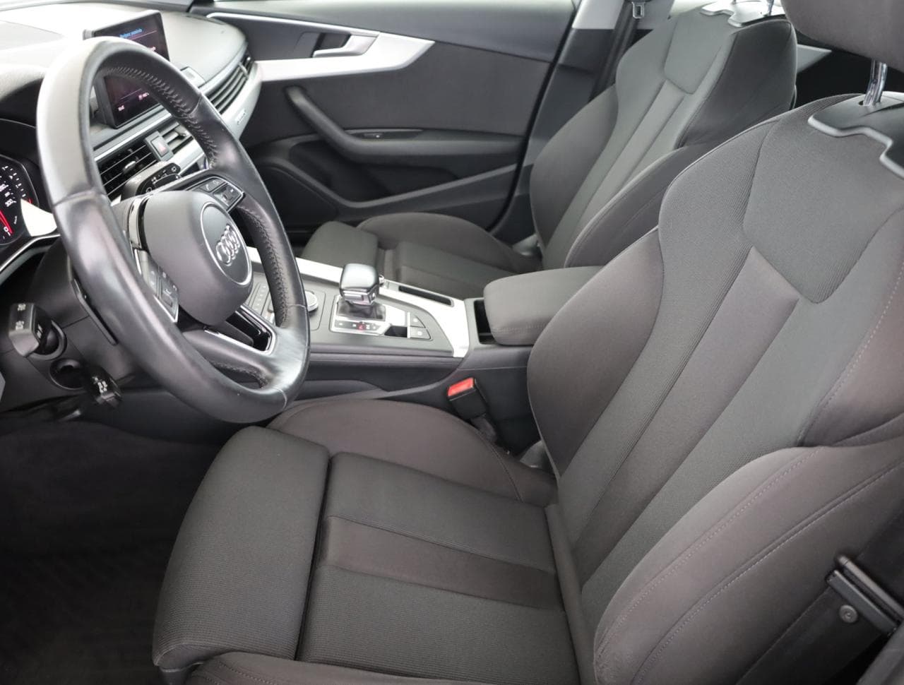 2018 Audi A4 - 13