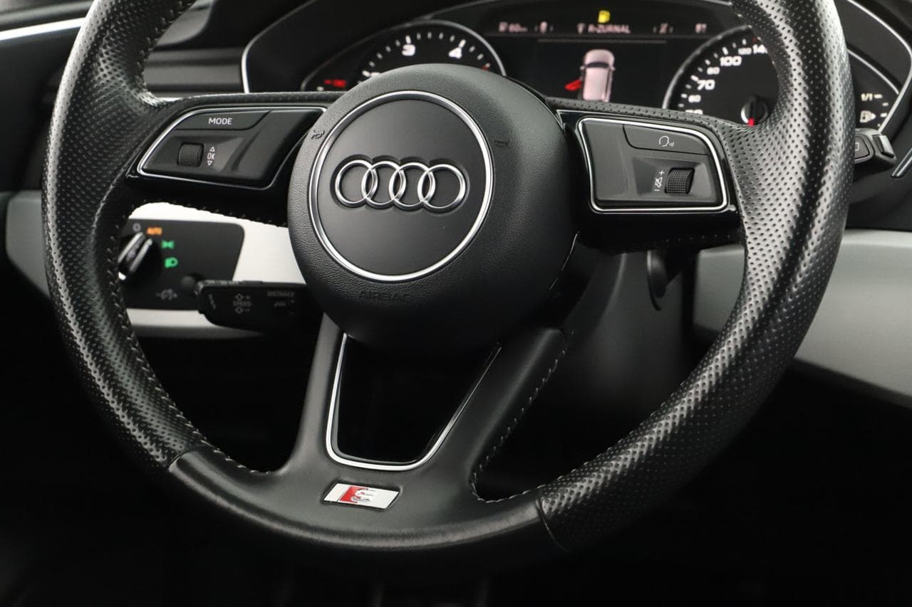 2016 Audi A4 - 25