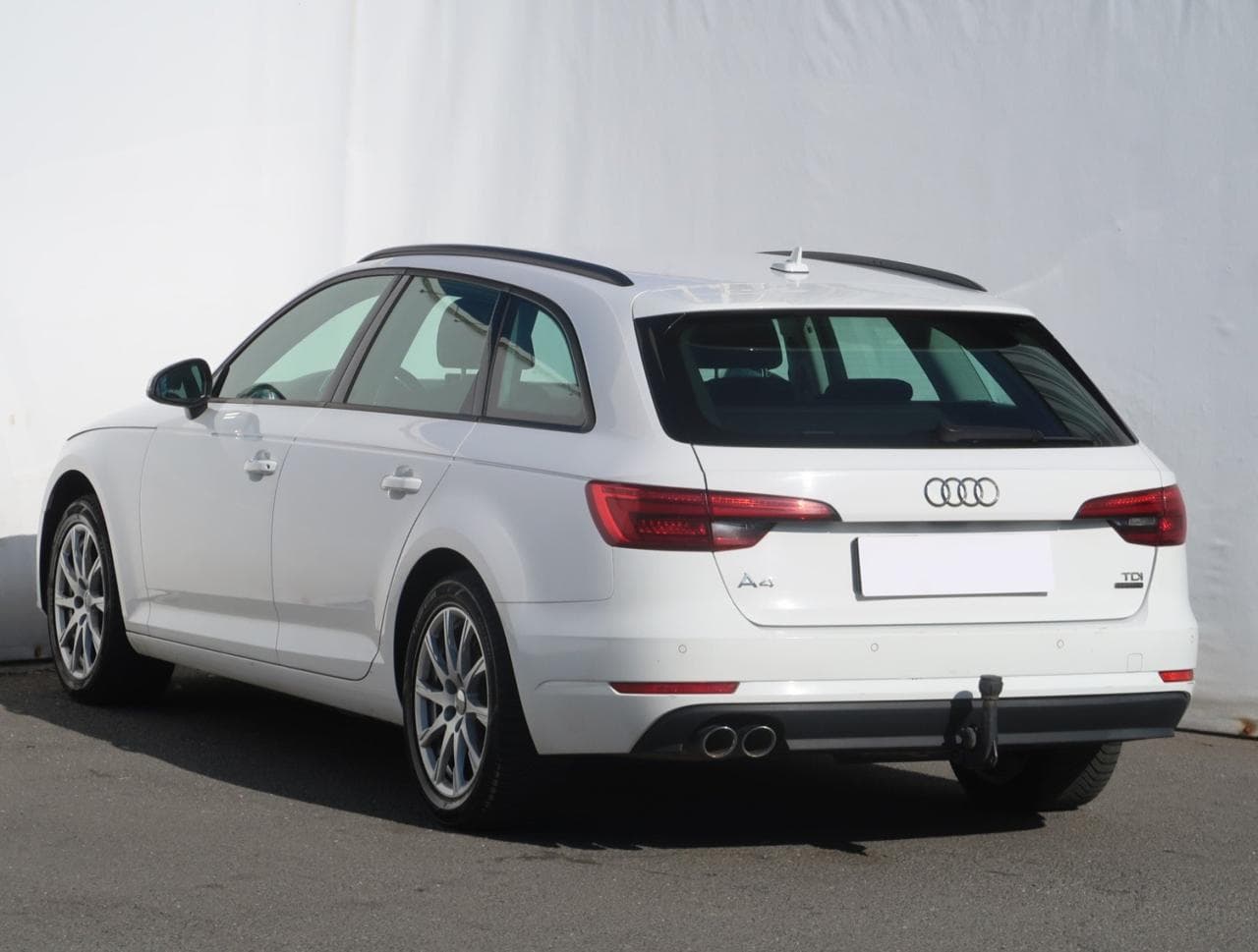 2016 Audi A4 - 9