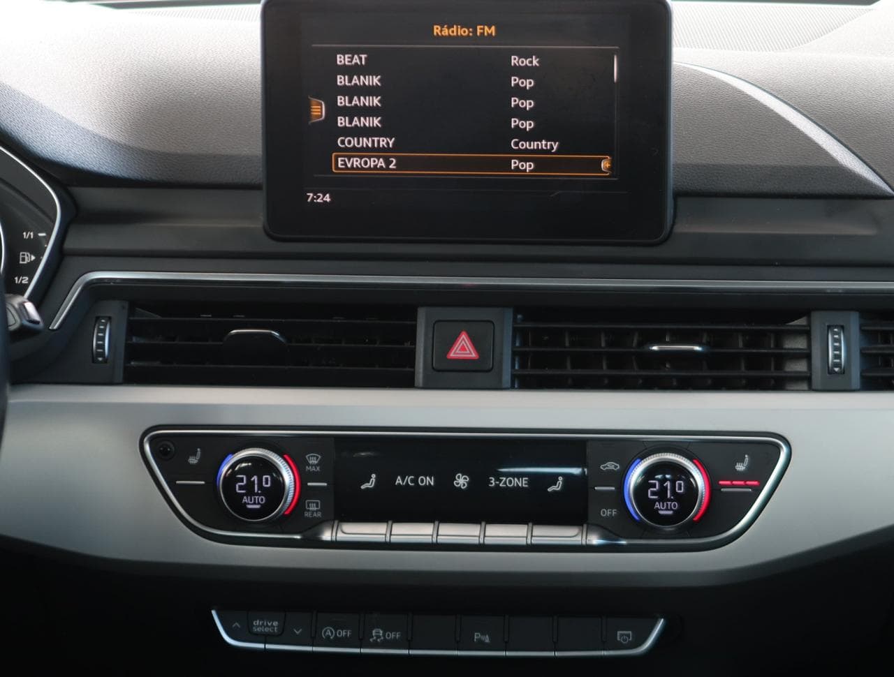 2016 Audi A4 - 35
