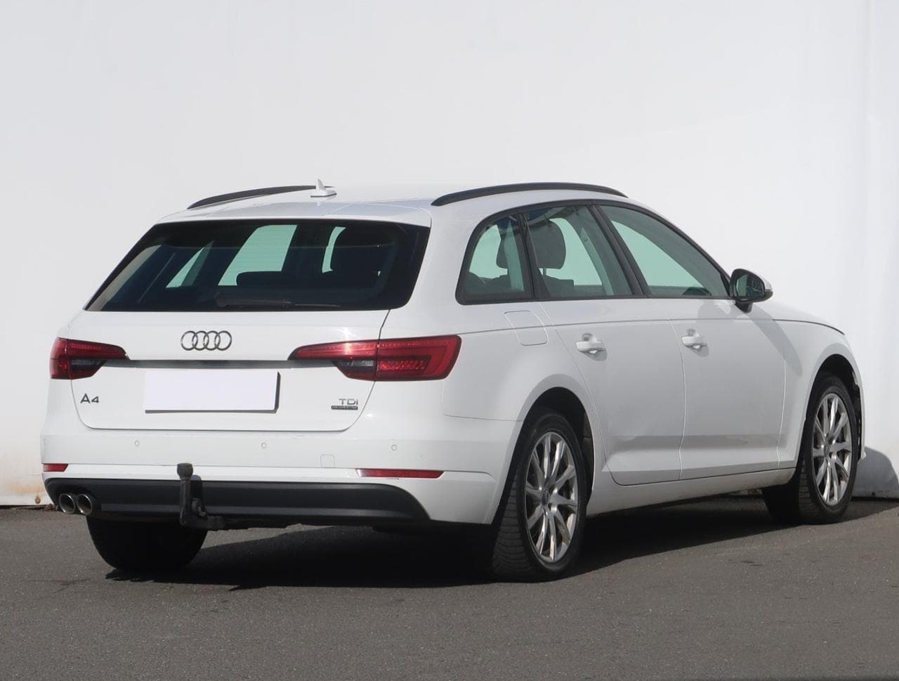 2016 Audi A4 - 13