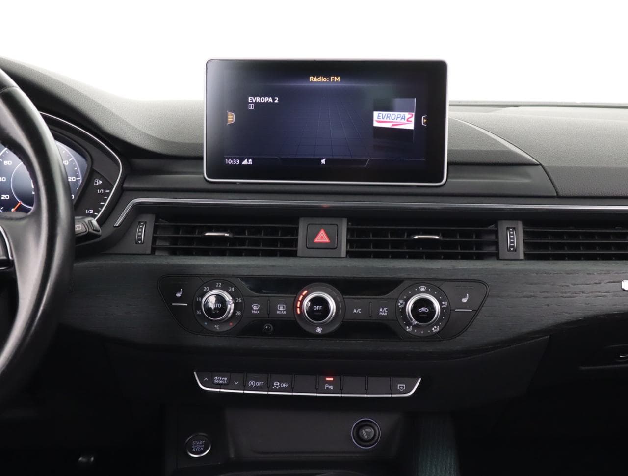 2016 Audi A4 - 31