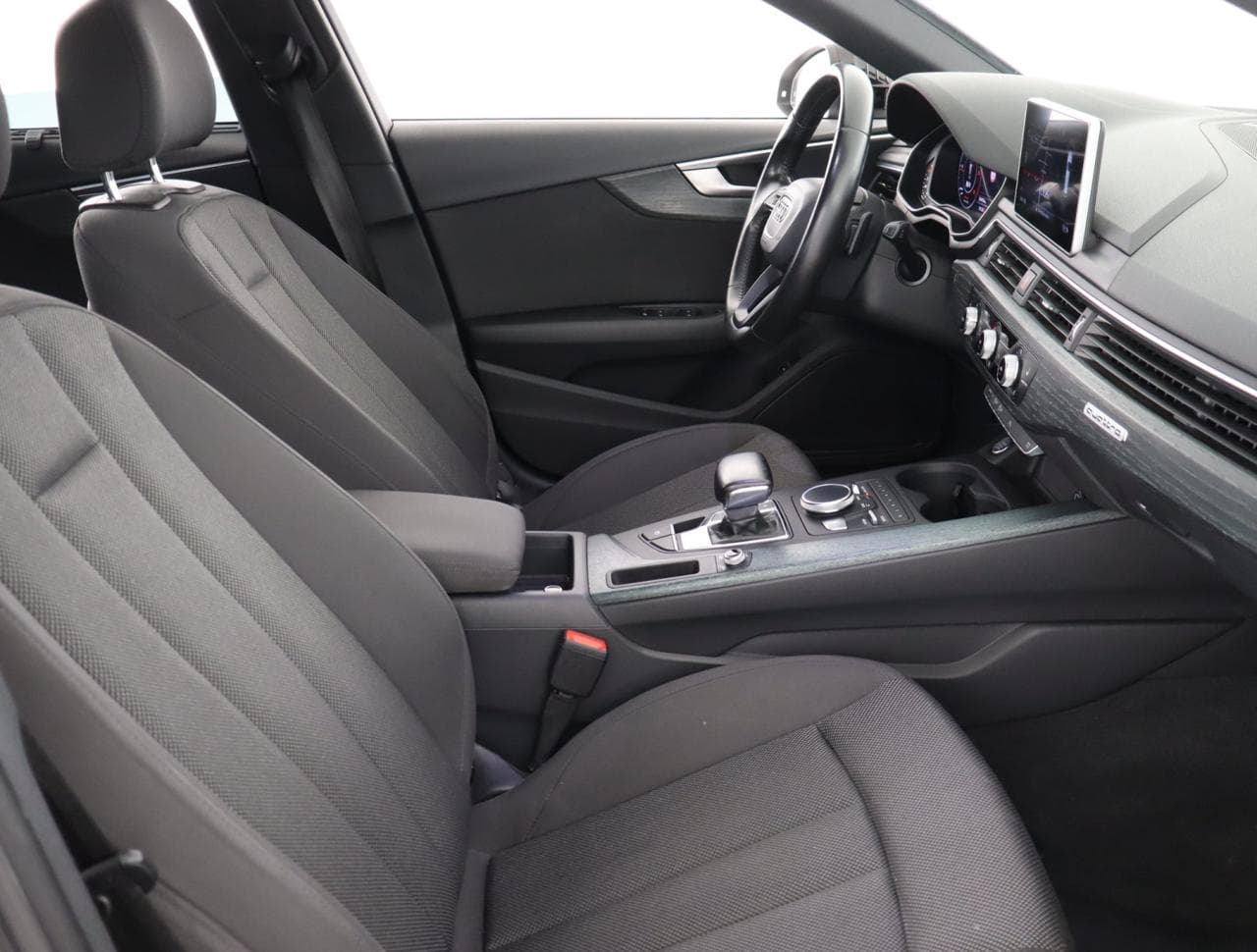 2016 Audi A4 - 22