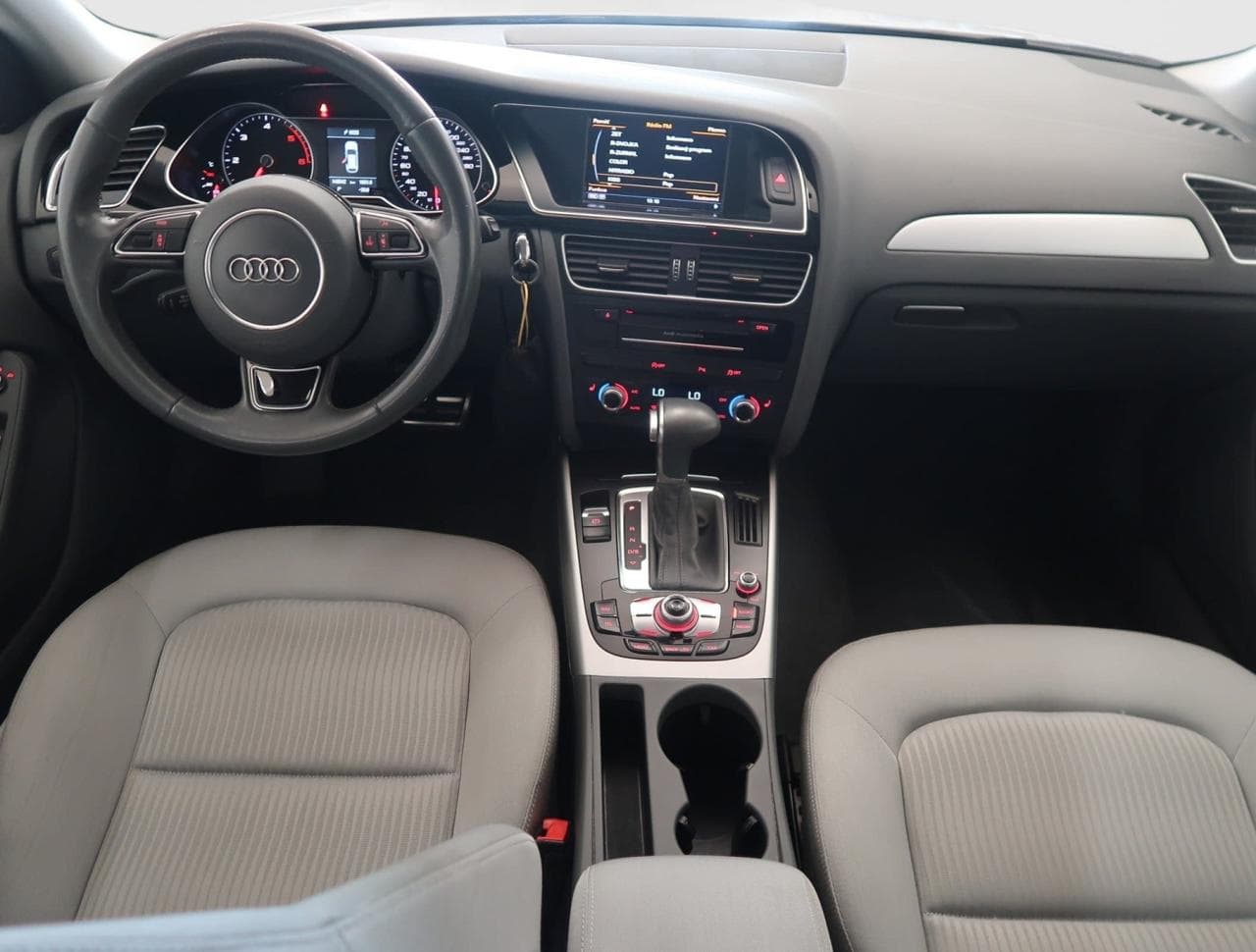 2015 Audi A4 - 10