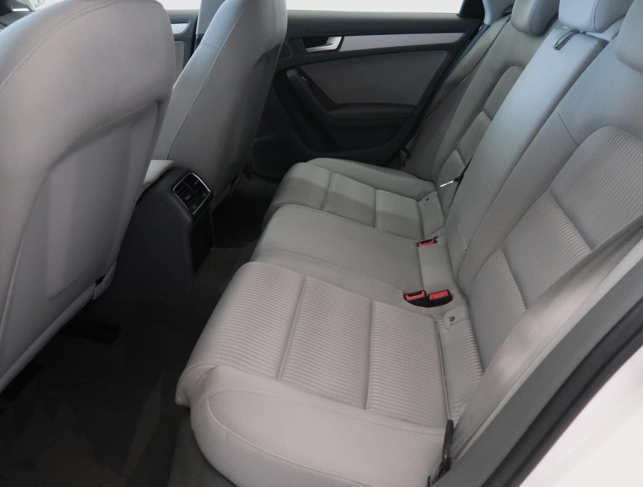 2015 Audi A4 - 15