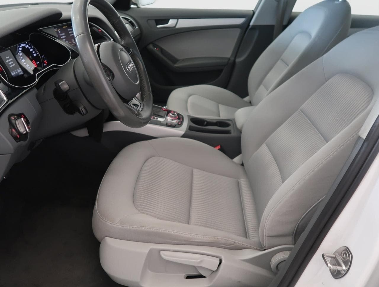 2015 Audi A4 - 16