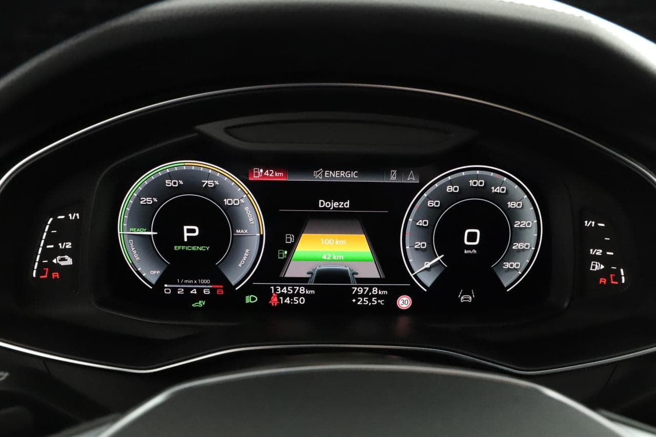 2022 Audi A6 - 24