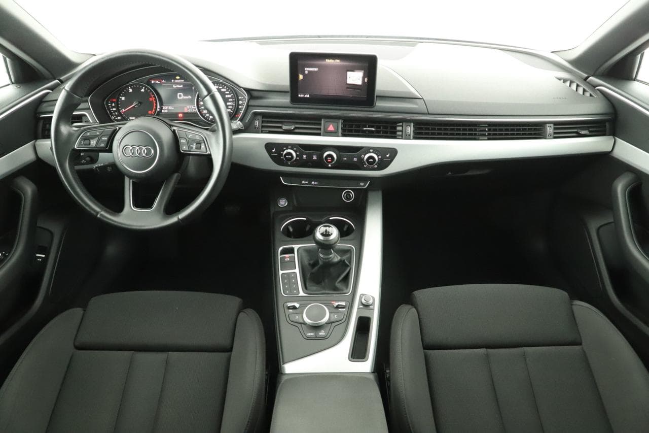 2017 Audi A4 - 9