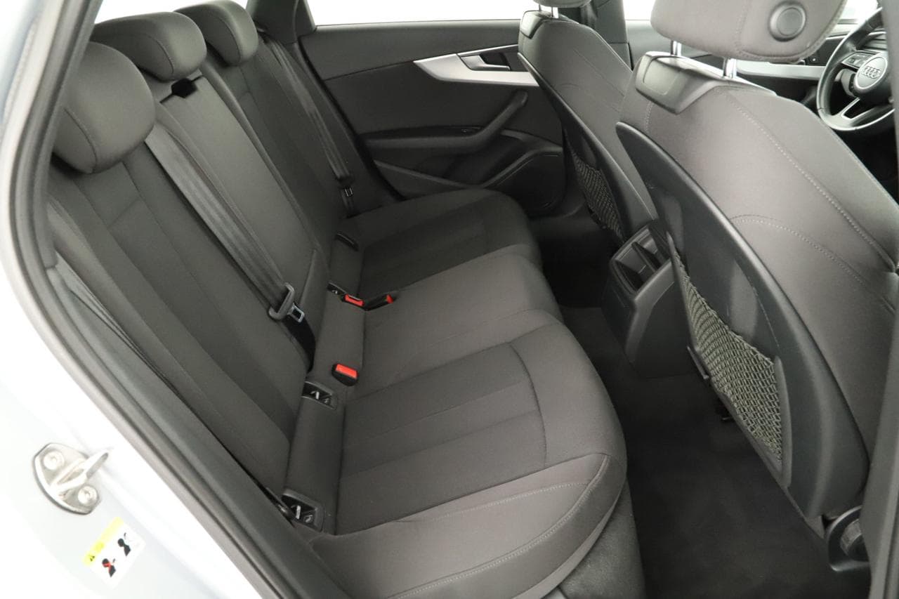 2017 Audi A4 - 11