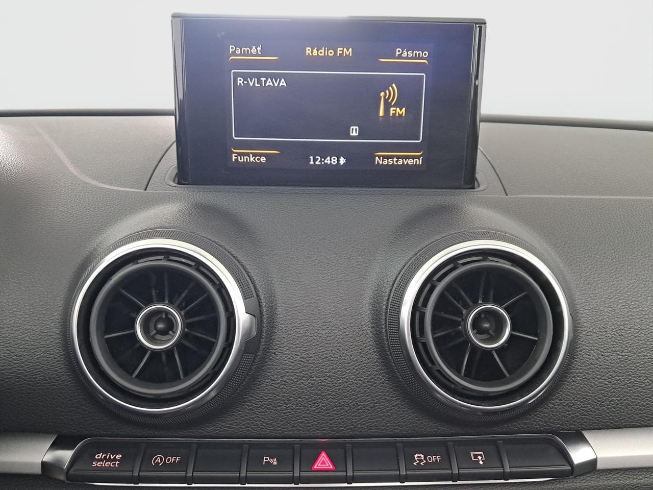 2015 Audi A3 - 18