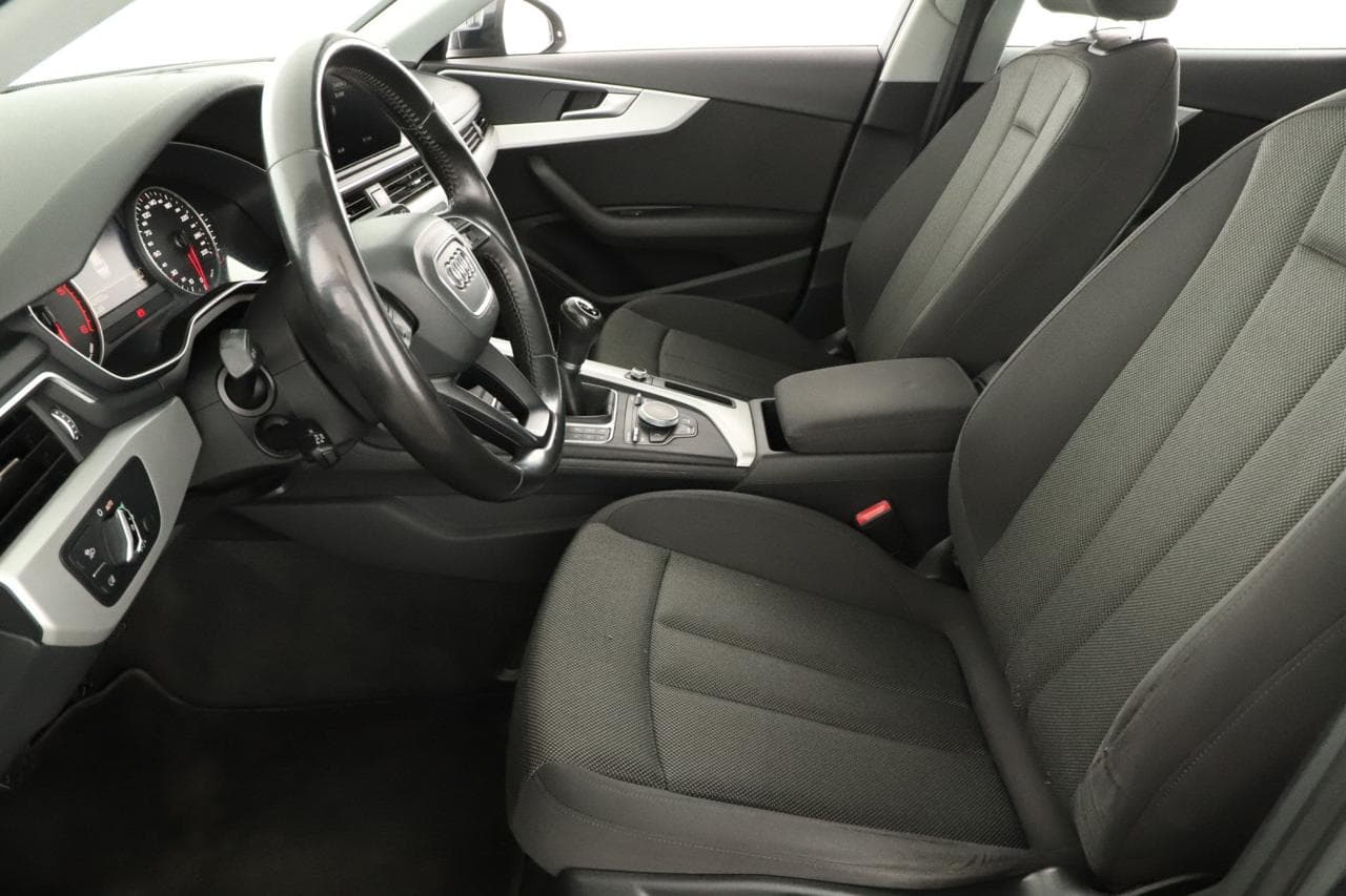 2016 Audi A4 - 13