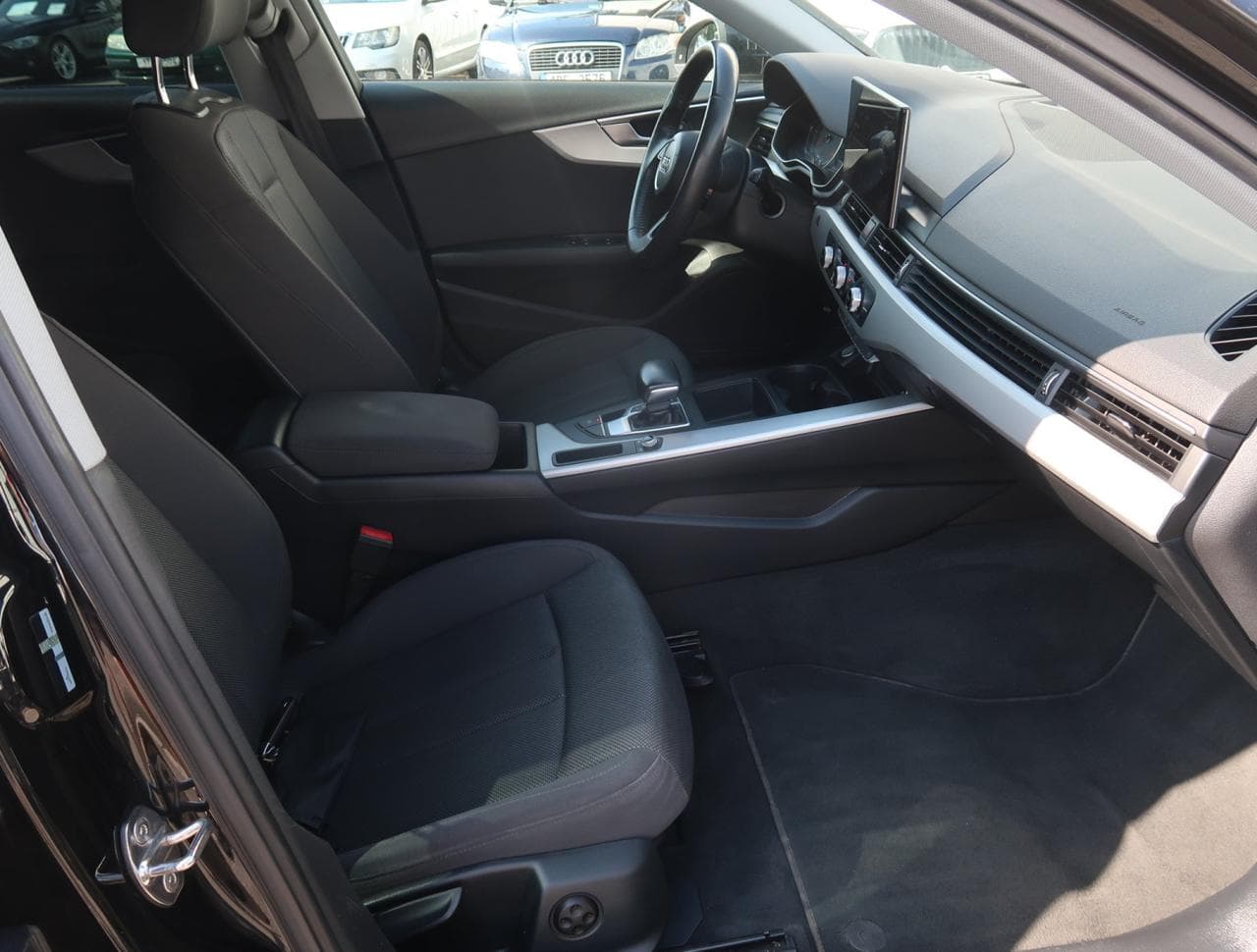 2019 Audi A4 - 12
