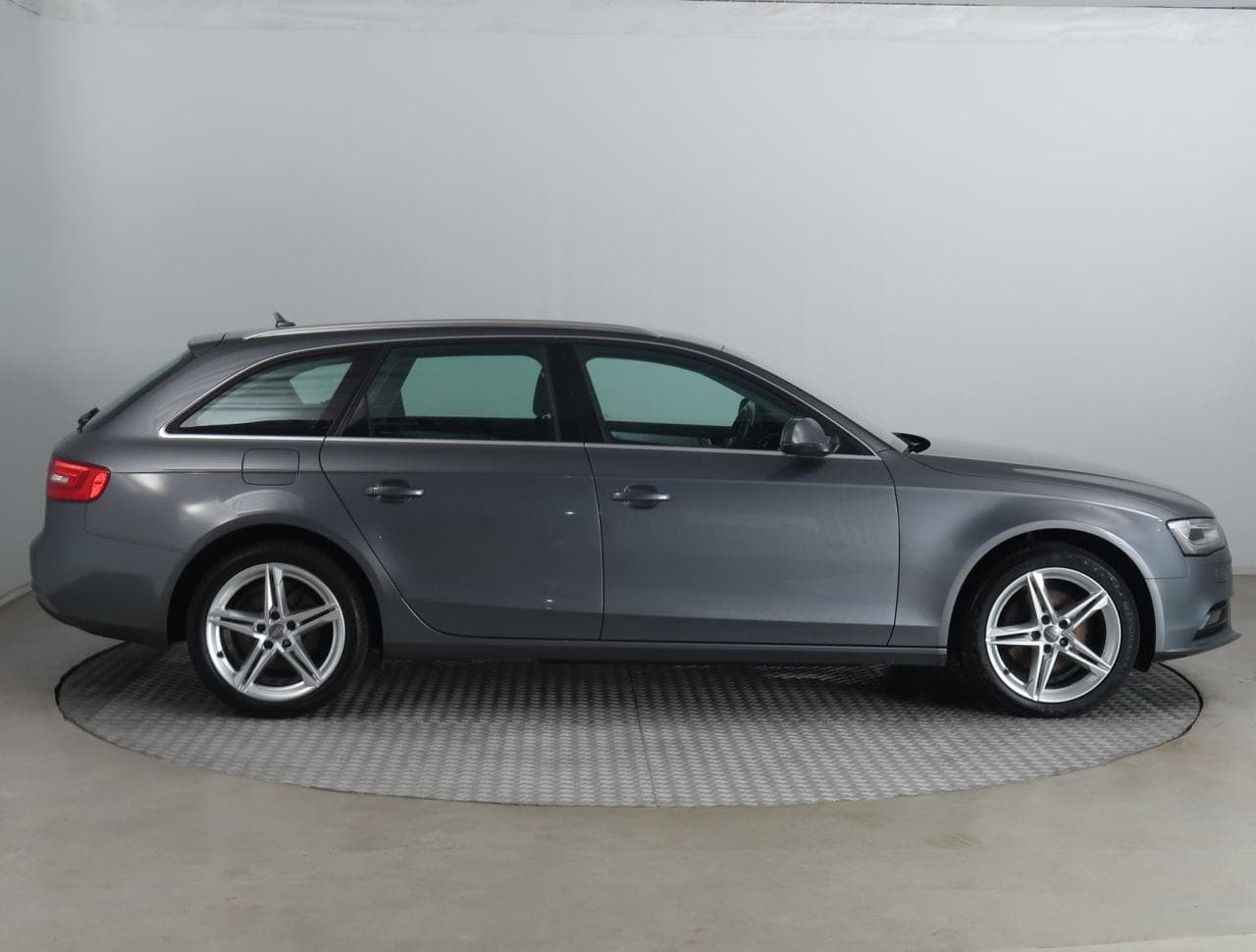2015 Audi A4 - 8