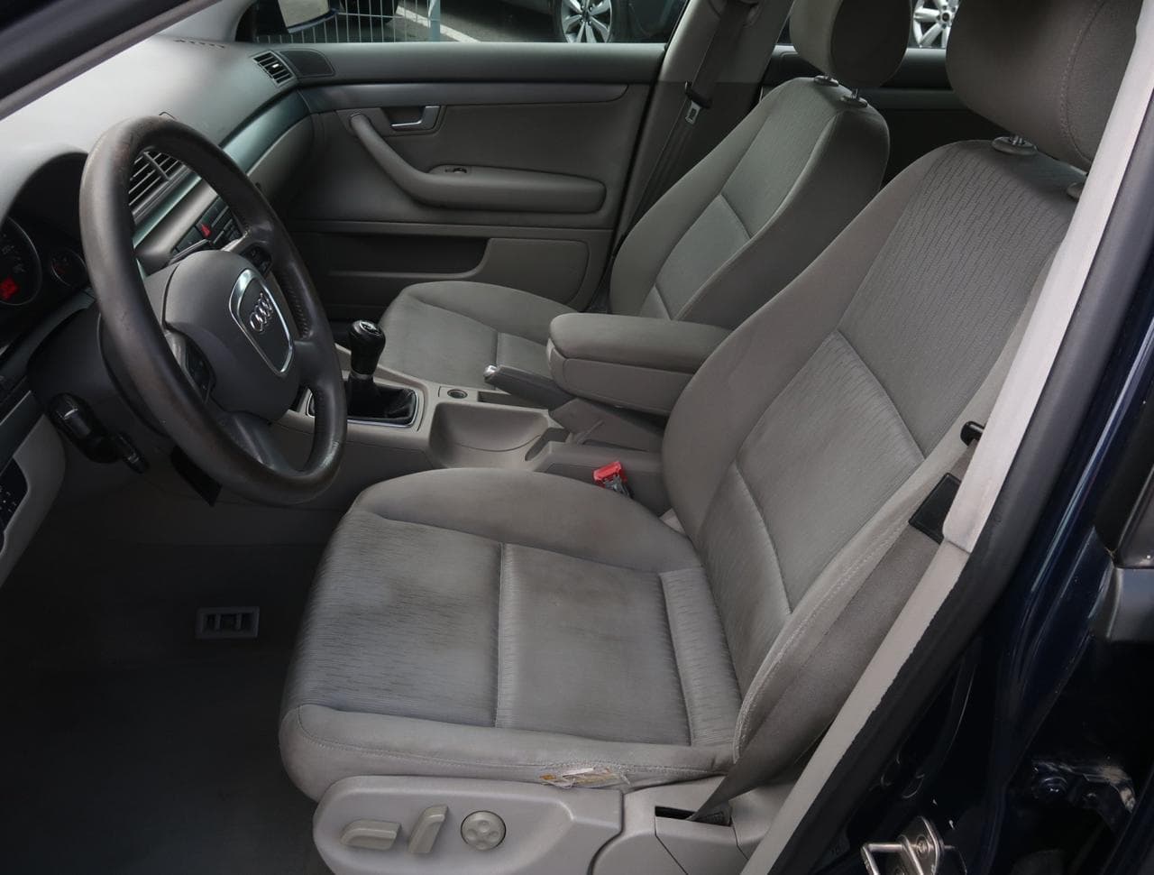 2005 Audi A4 - 16