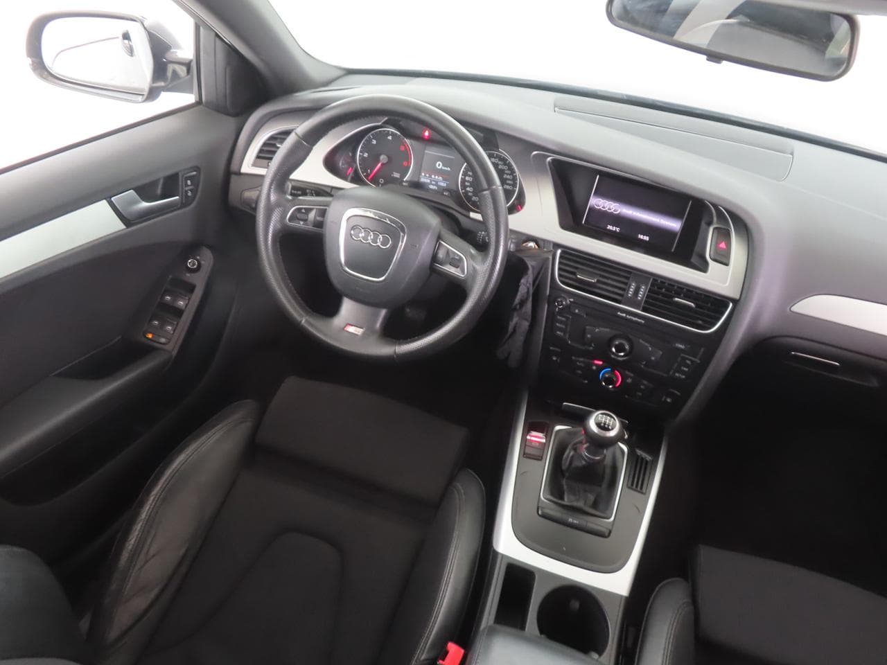 2011 Audi A4 - 9