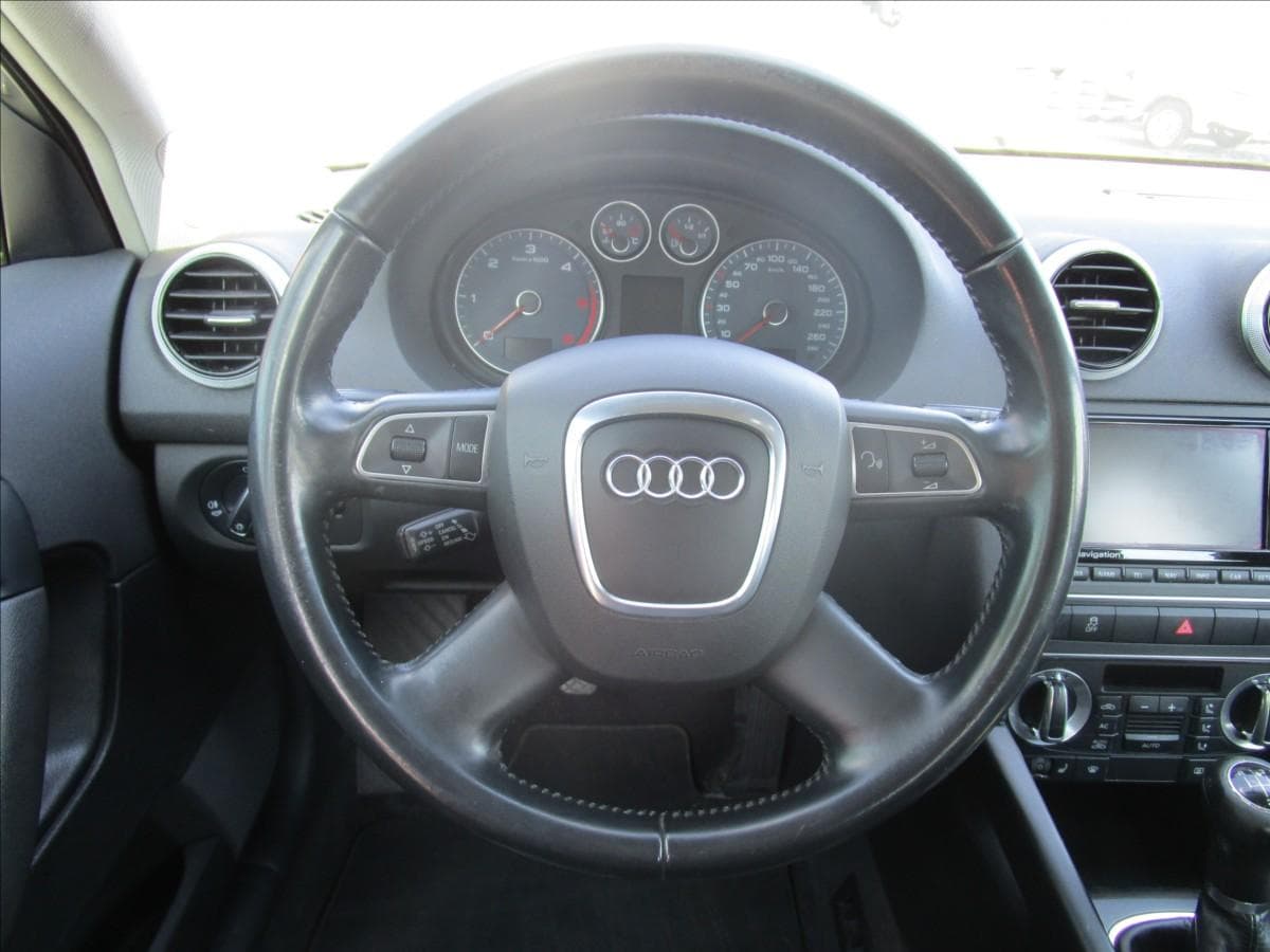 Audi A3 - 8