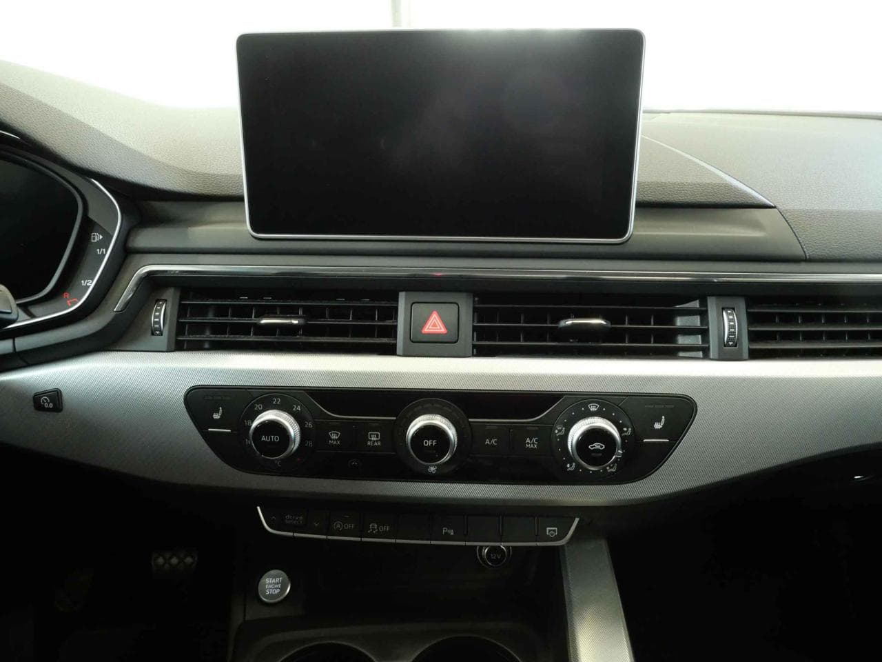 2017 Audi A4 - 13