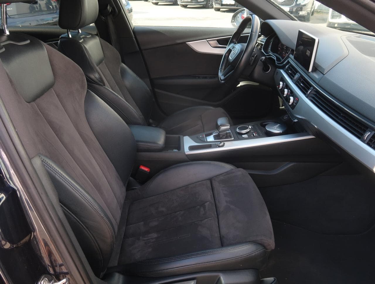 2017 Audi A4 - 12