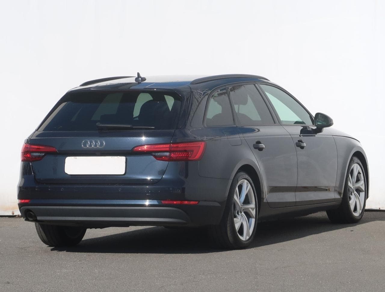 2017 Audi A4 - 7