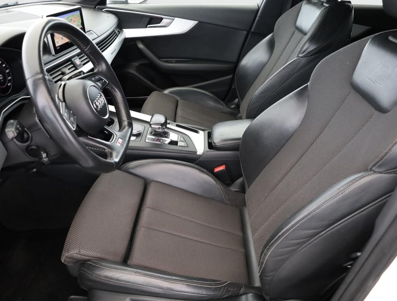 2016 Audi A4 - 13