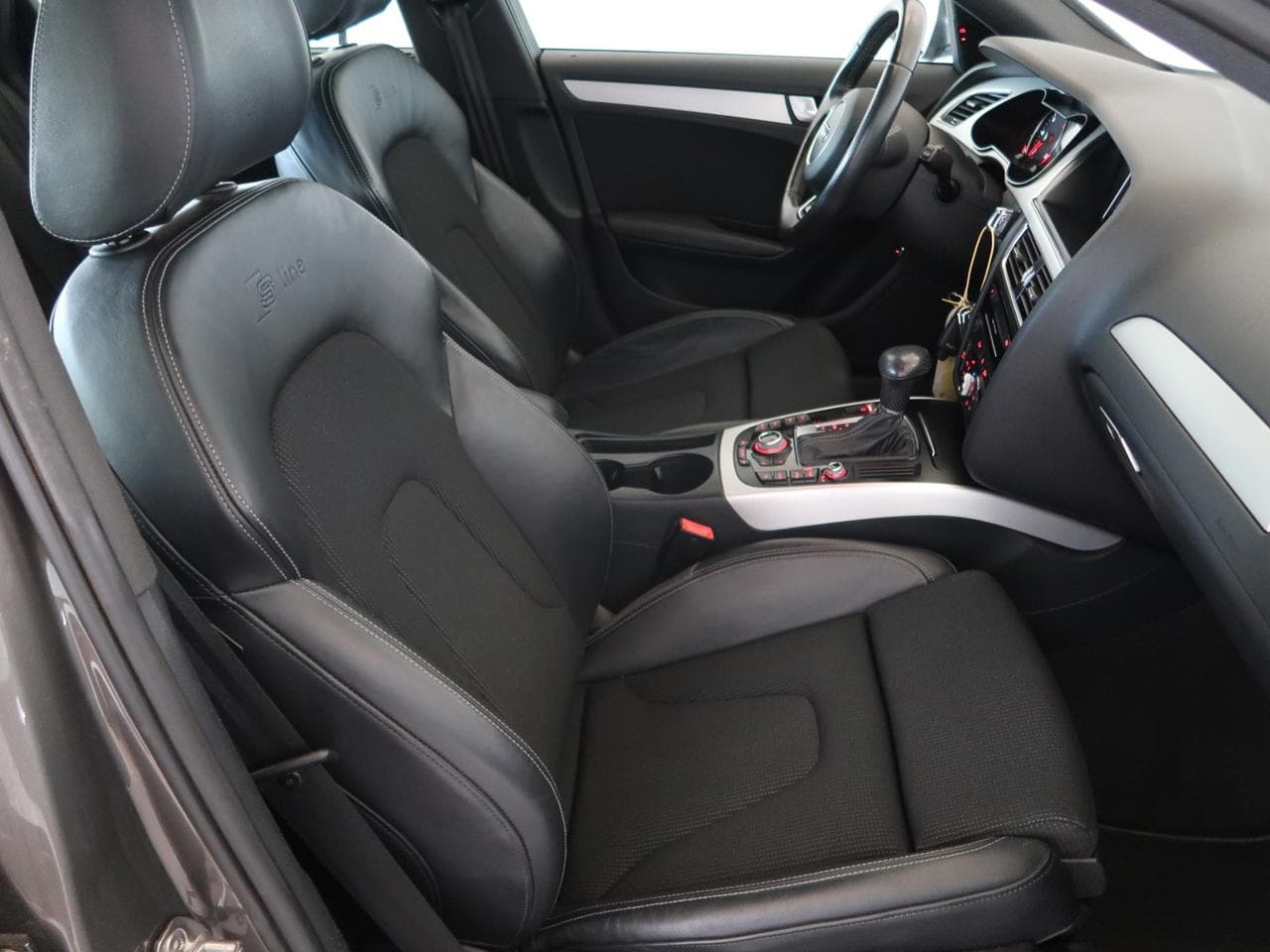 2015 Audi A4 - 12