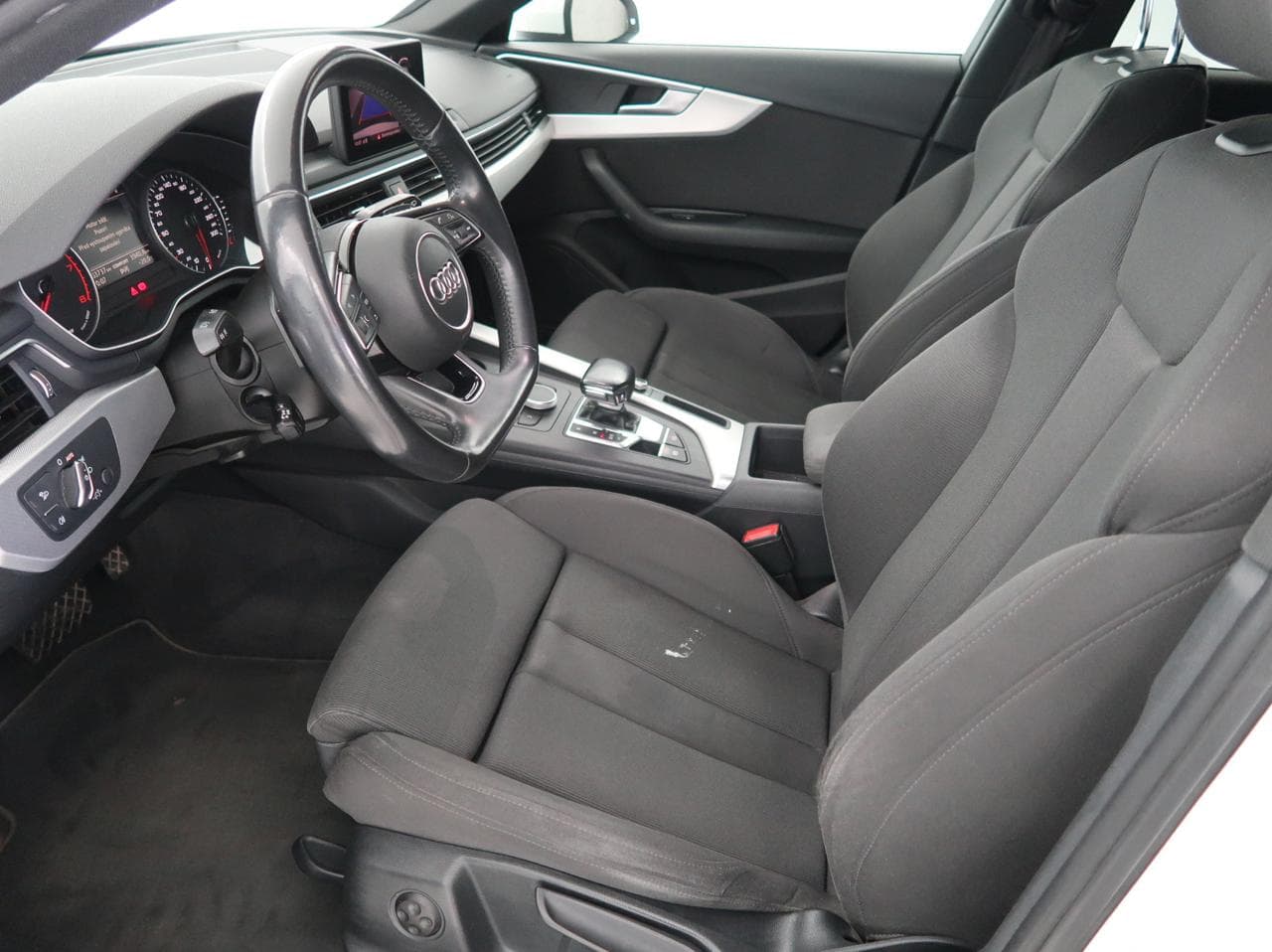 2018 Audi A4 - 16