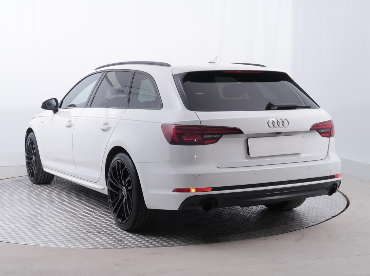2018 Audi A4 - 5