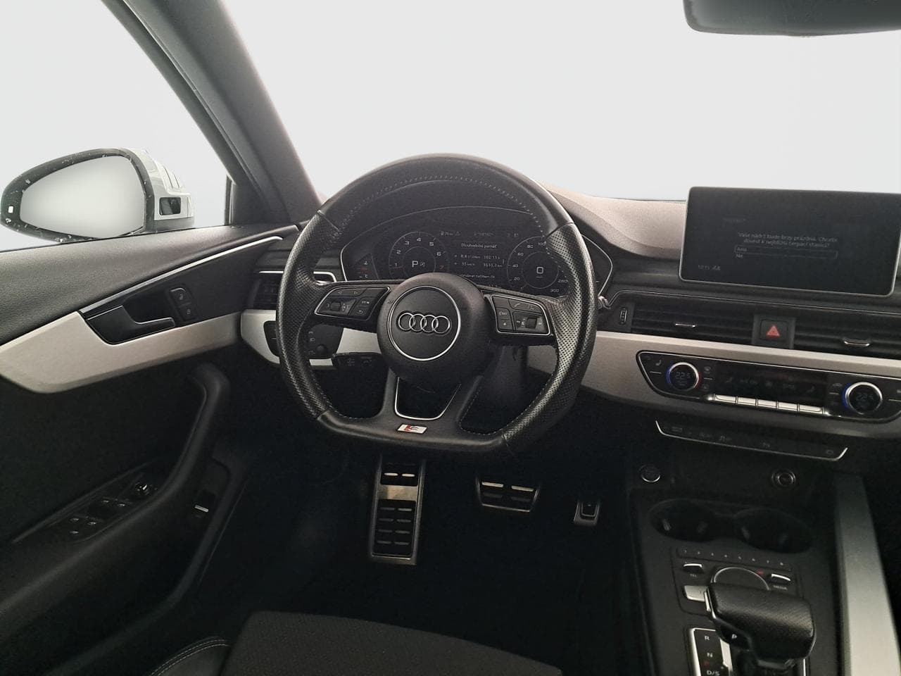 2016 Audi A4 - 10