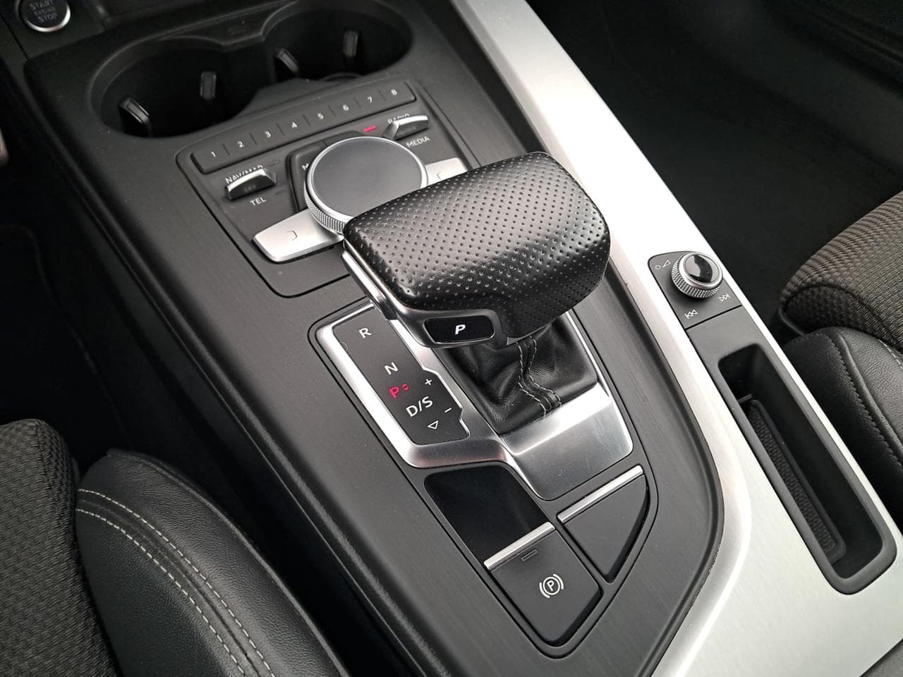 2016 Audi A4 - 19
